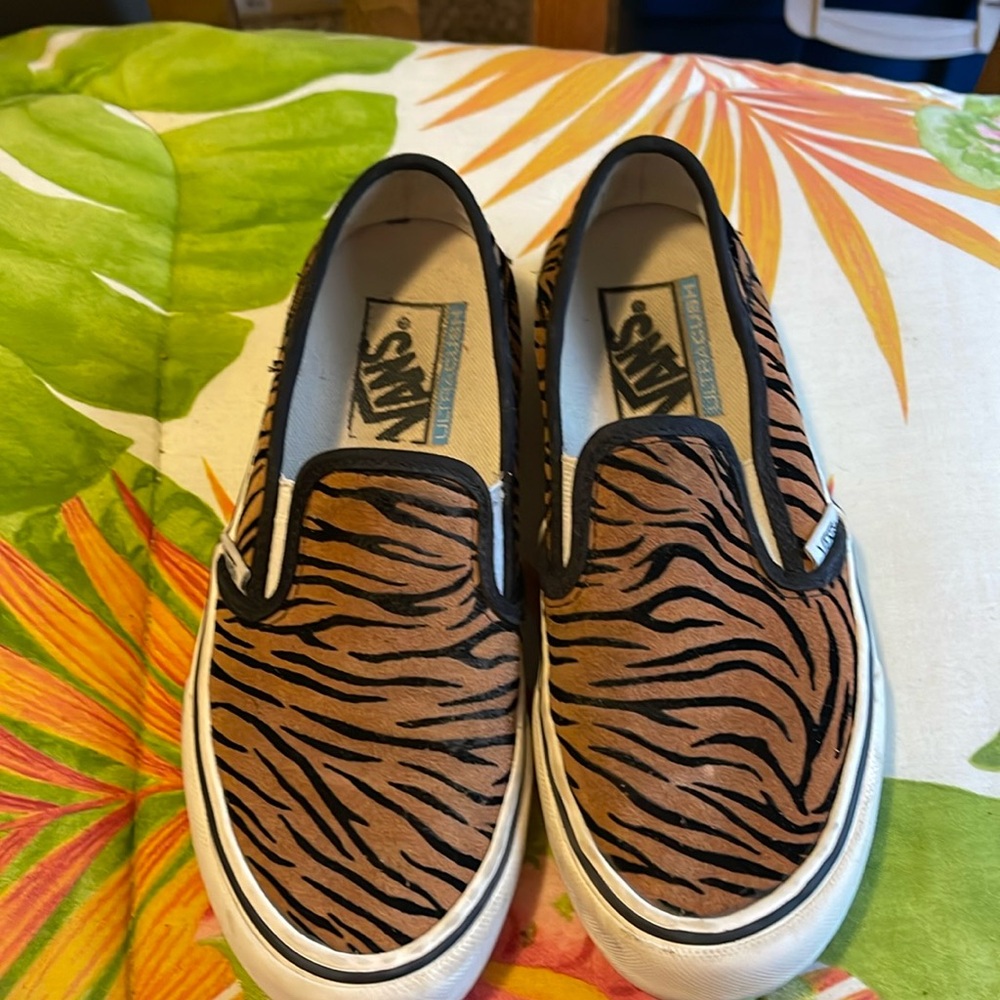 Girls vans